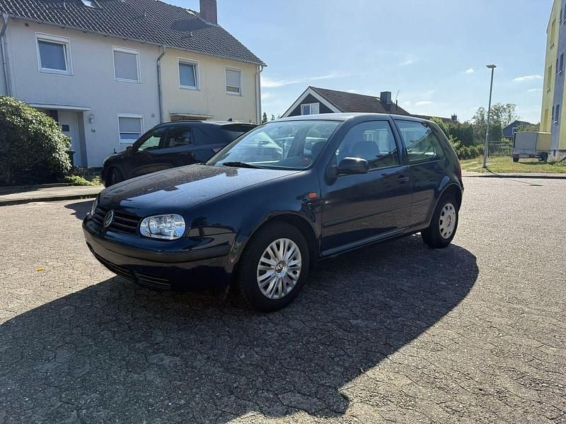 Blau Gebraucht 1998 VW Golf IV Limousine | 1.800 € (Fairer Preis) - Bild 1/4