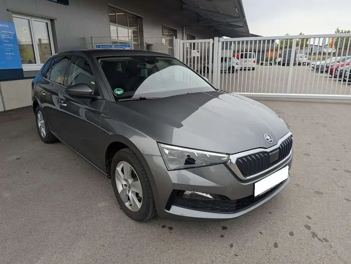 Gebraucht Skoda Scala Style 110 PS (80 kW) 2023 Grau Kleinwagen