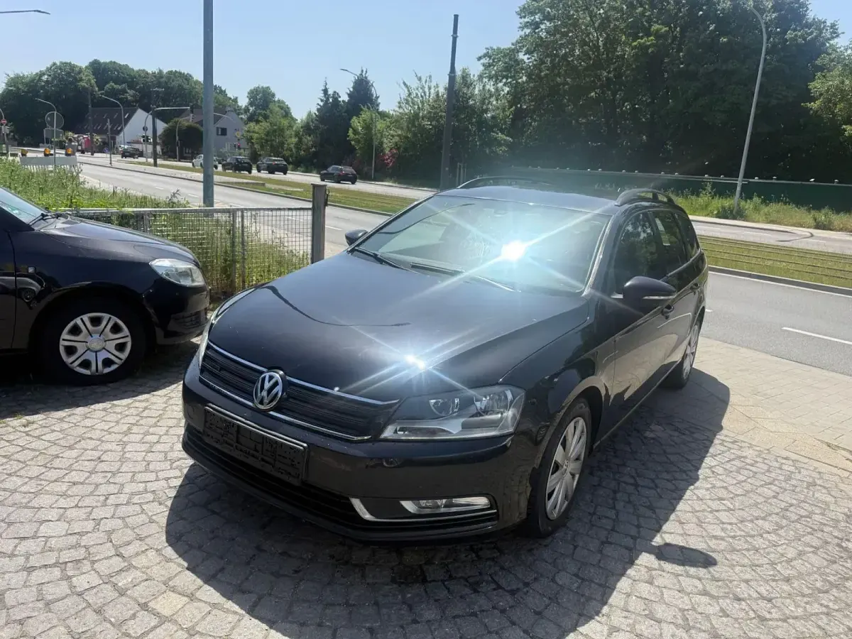 Gebraucht VW Passat Trendline 105 PS (77 kW) 2013 Schwarz Kombi