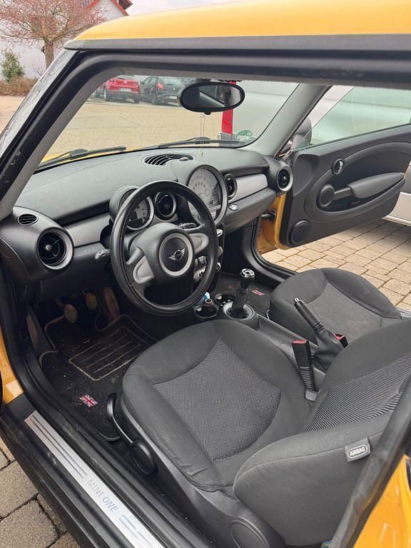 Gebraucht Mini ONE 95 PS (69 kW) 2008 Gelb Kleinwagen