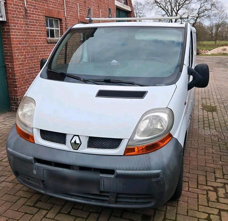 Gebraucht Renault Trafic 101 PS (74 kW) 2006 Weiß Van / Kleinbus