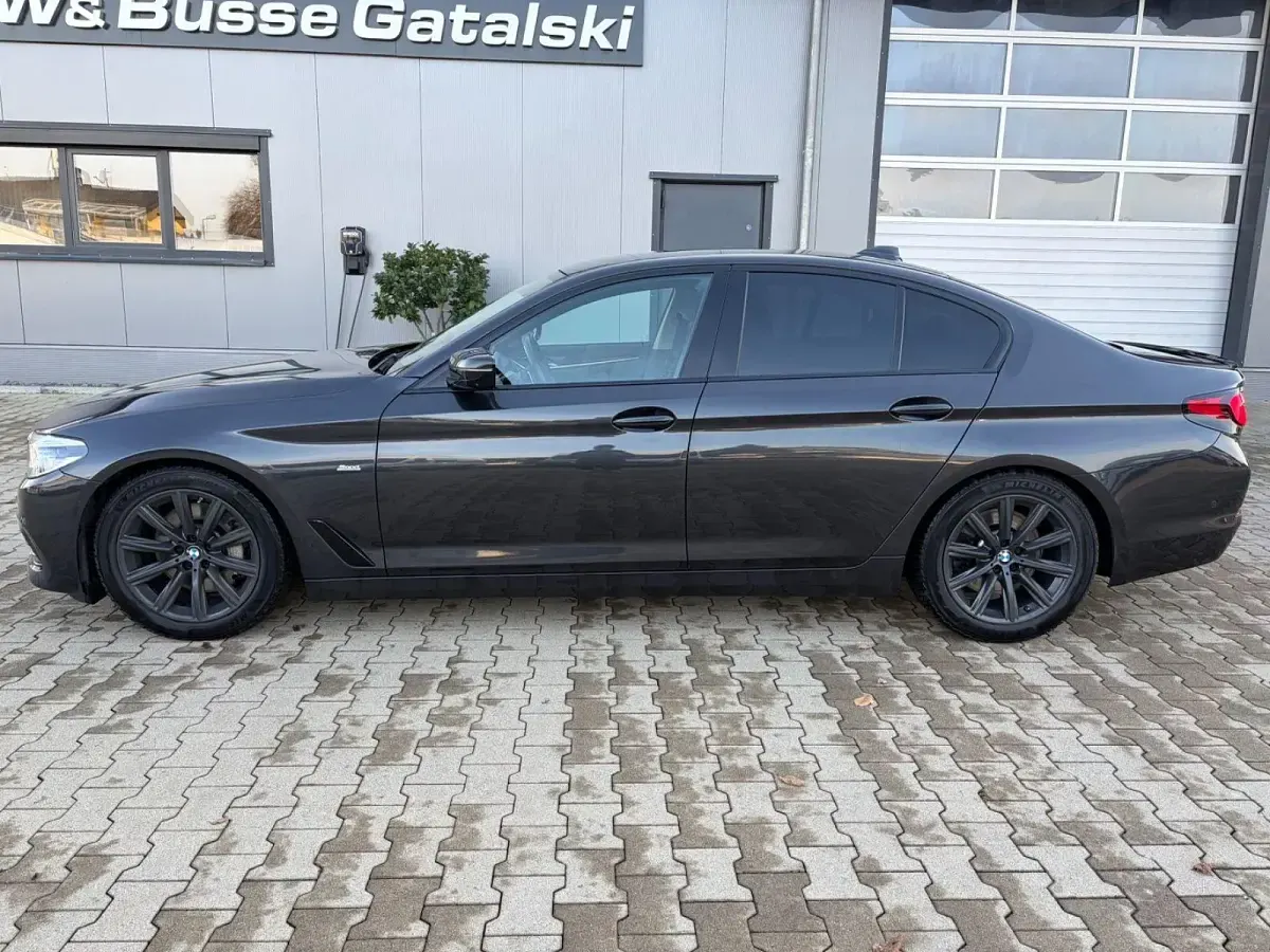Gebraucht BMW 530 Performance 265 PS (194 kW) 2018 Grau Limousine