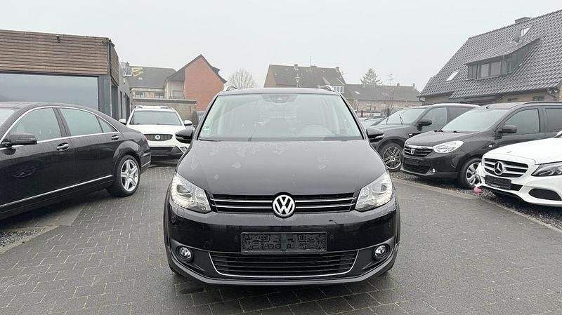 Gebraucht VW Touran Cross 140 PS (102 kW) 2013 Deep black perleffekt Van / Kleinbus
