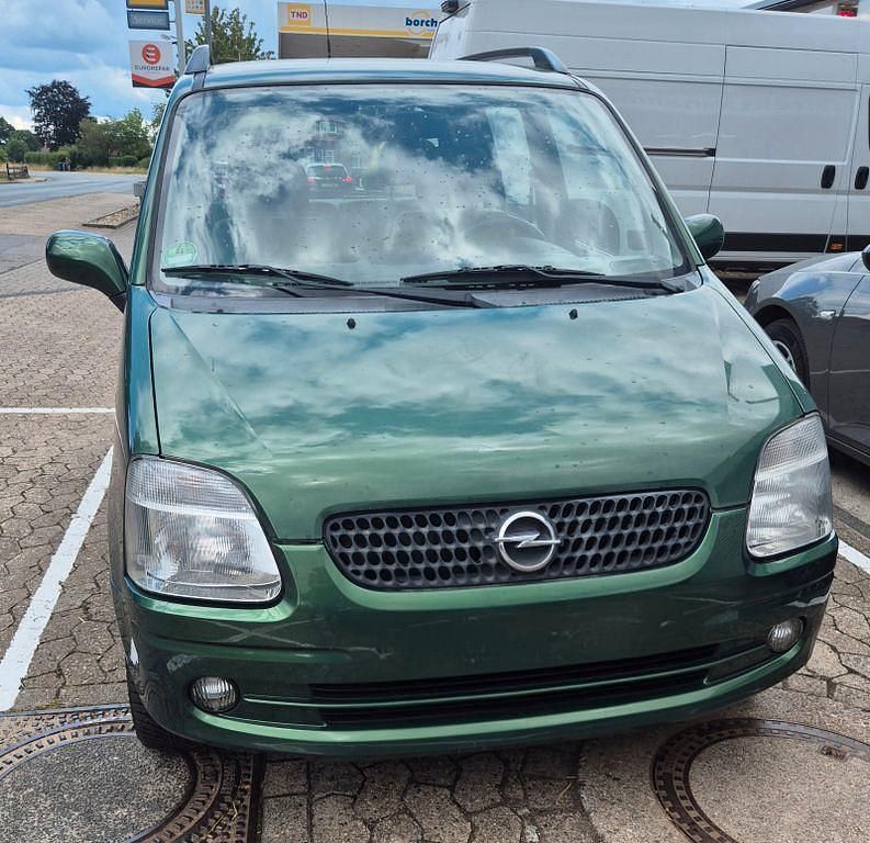 Grün Gebraucht 2001 Opel Agila Limousine | 1.490 € (Fairer Preis) - Bild 1/4