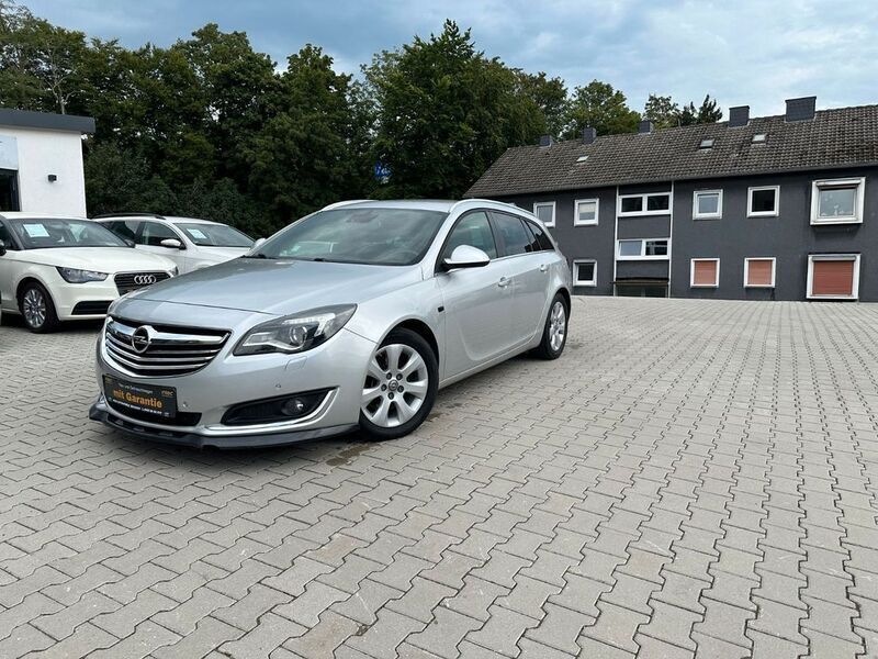 Argon silber/ice silver (m2) Gebraucht 2013 Opel Insignia Sport Kombi | 7.490 € (Etwas zu teuer) - Bild 1/3