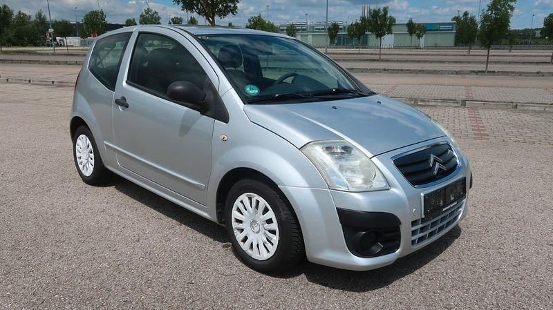 Silber Gebraucht 2010 Citroën C2 Tonic Kleinwagen | 2.190 € (Fairer Preis) - Bild 1/4