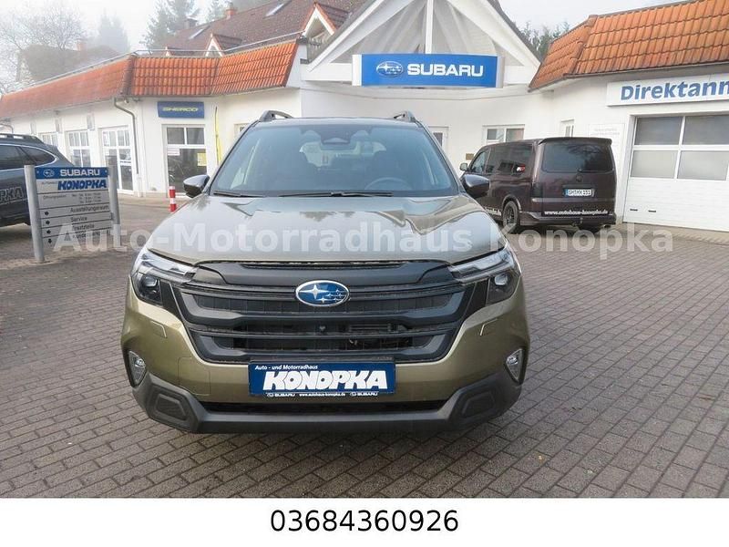 Neu Subaru Forester Exclusive+ 136 PS (100 kW) 2026 Grün SUV