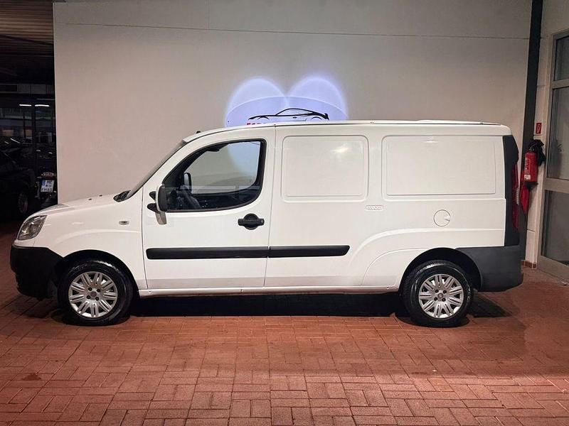 Gebraucht Fiat Doblò 101 PS (74 kW) 2008 Weiß Van / Kleinbus