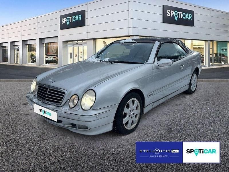 Grau Gebraucht 2002 Mercedes CLK230 Avantgarde Cabrio | 7.240 € (Fairer Preis) - Bild 1/4