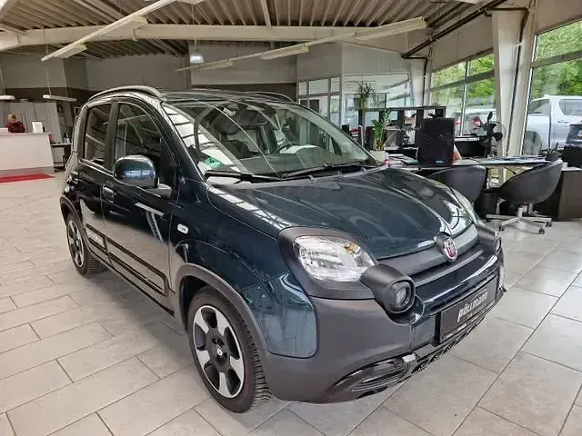 Gebraucht Fiat Panda Cross Cross 71 PS (52 kW) 2025 Grün Kleinwagen