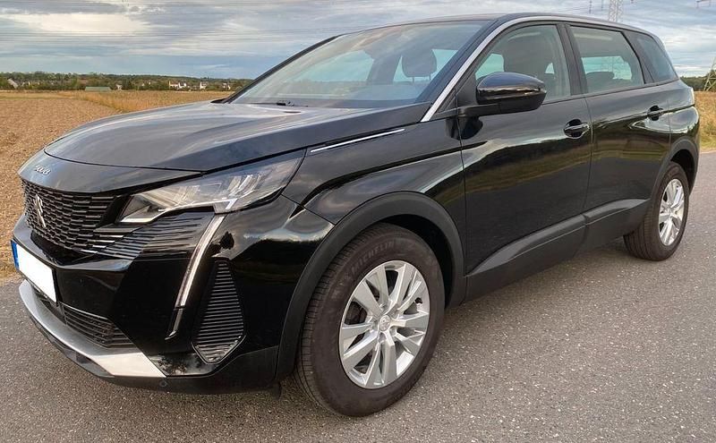 Schwarz Gebraucht 2022 Peugeot 5008 Active Van / Kleinbus | 25.000 € (Superpreis) - Bild 1/4