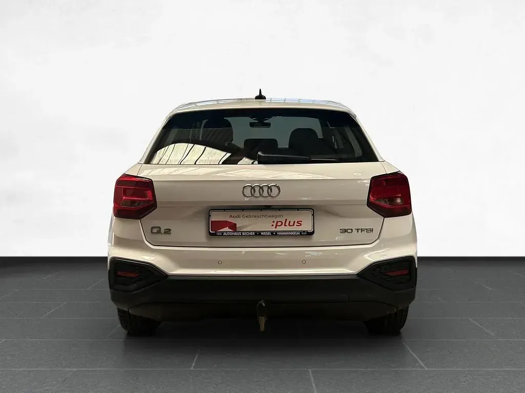 Gebraucht Audi Q2 Comfort 110 PS (80 kW) 2024 Arkonaweiß SUV