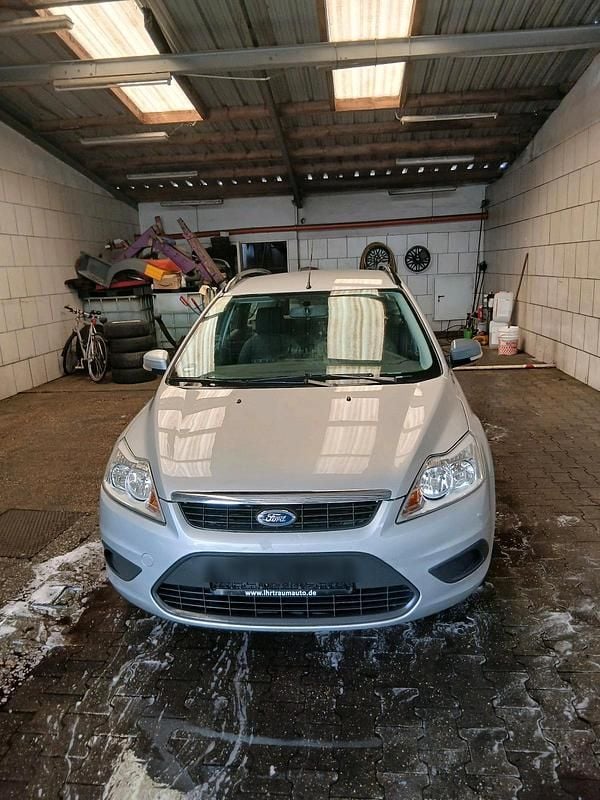 Silber Gebraucht 2008 Ford Focus Kombi | 1.100 € (Superpreis) - Bild 1/4