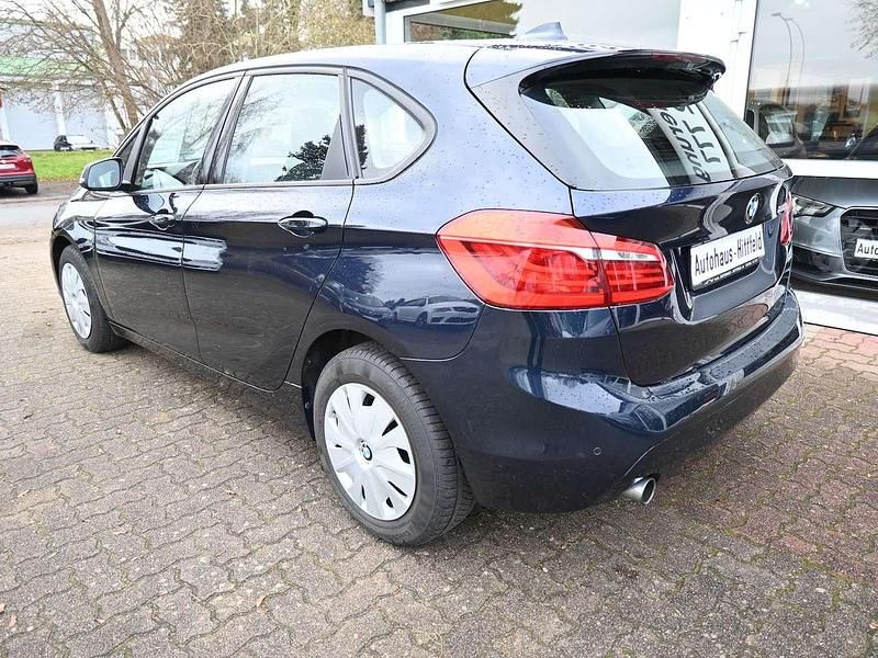 Gebraucht BMW 218 136 PS (100 kW) 2017 Imperialblaumet. Van / Kleinbus