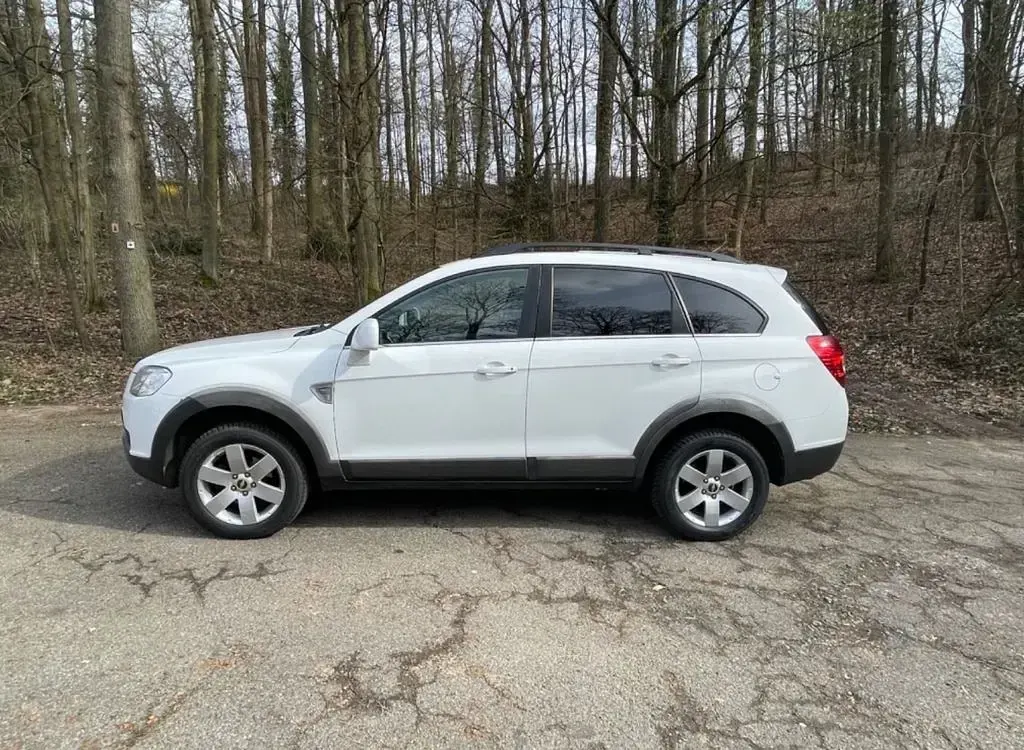 Gebraucht Chevrolet Captiva LT 167 PS (122 kW) 2011 Weiß SUV