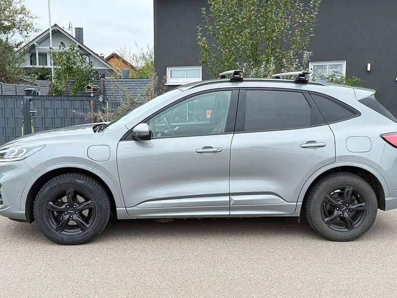Silber Gebraucht 2022 Ford Kuga ST-Line X SUV | 25.800 € (Fairer Preis) - Bild 1/4
