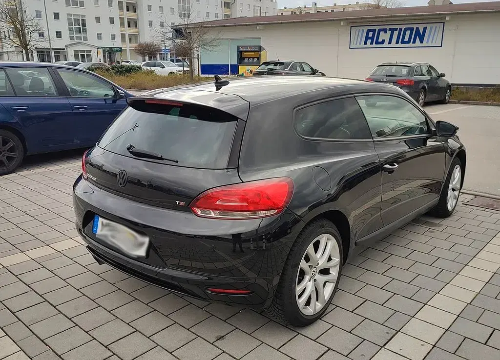 Usata VW Scirocco 160 CV (117 kW) 2008 Nero Coupé