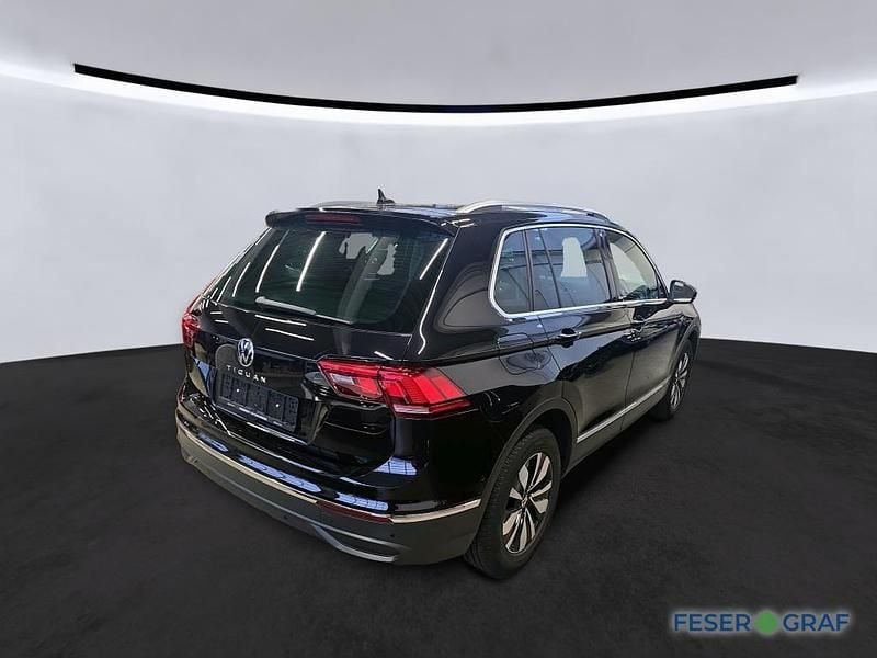 Gebraucht VW Tiguan Move 150 PS (110 kW) 2024 Deep black perleffekt SUV