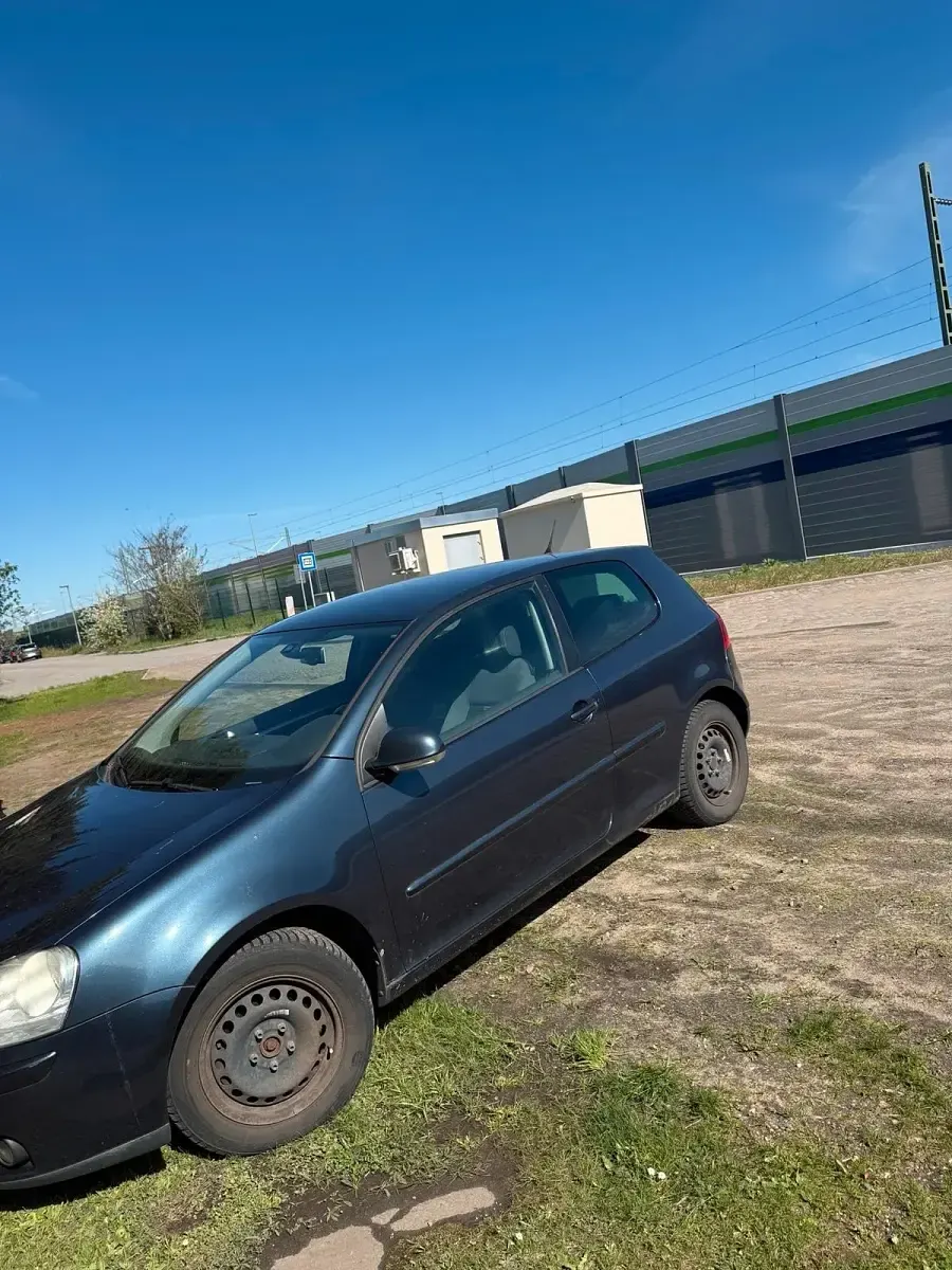Gebraucht VW Golf V 75 PS (55 kW) 2008 Blau Kleinwagen