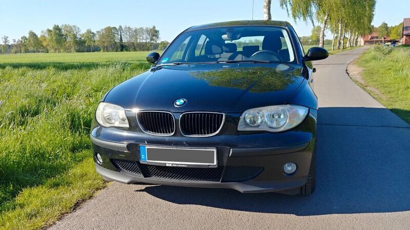 Schwarz Gebraucht 2006 BMW 116 Kleinwagen | 1.800 € (Guter Preis) - Bild 1/4