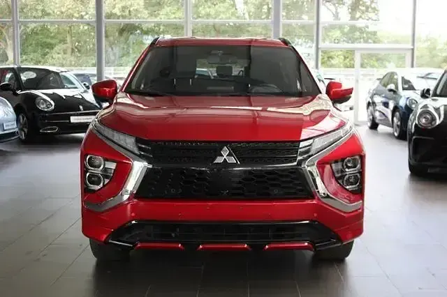 Gebraucht Mitsubishi Eclipse Cross Select 188 PS (138 kW) 2025 Rot SUV