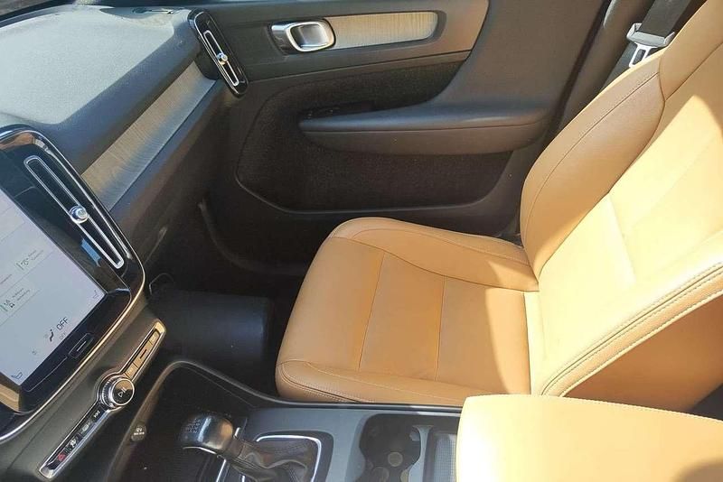 Gebraucht Volvo XC40 Inscription 150 PS (110 kW) 2019 Braun SUV