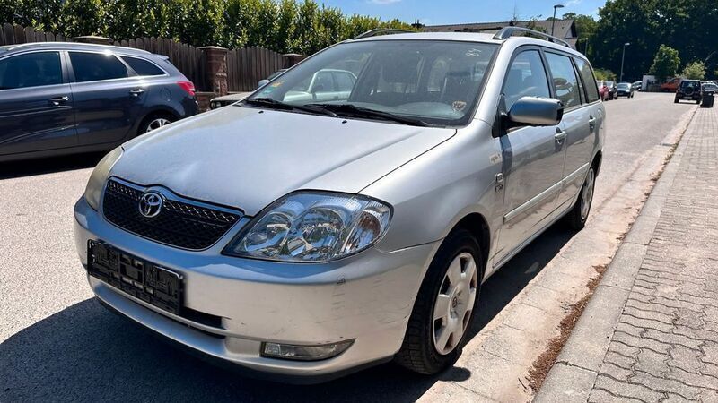 Grün Gebraucht 2003 Toyota Corolla Sol Limousine | 2.600 € (Fairer Preis) - Bild 1/4