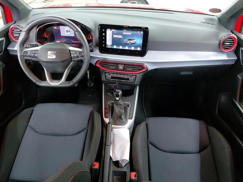 Second-hand Seat Arona CONNECT 110 CP (80 kW) 2024 Roșu SUV