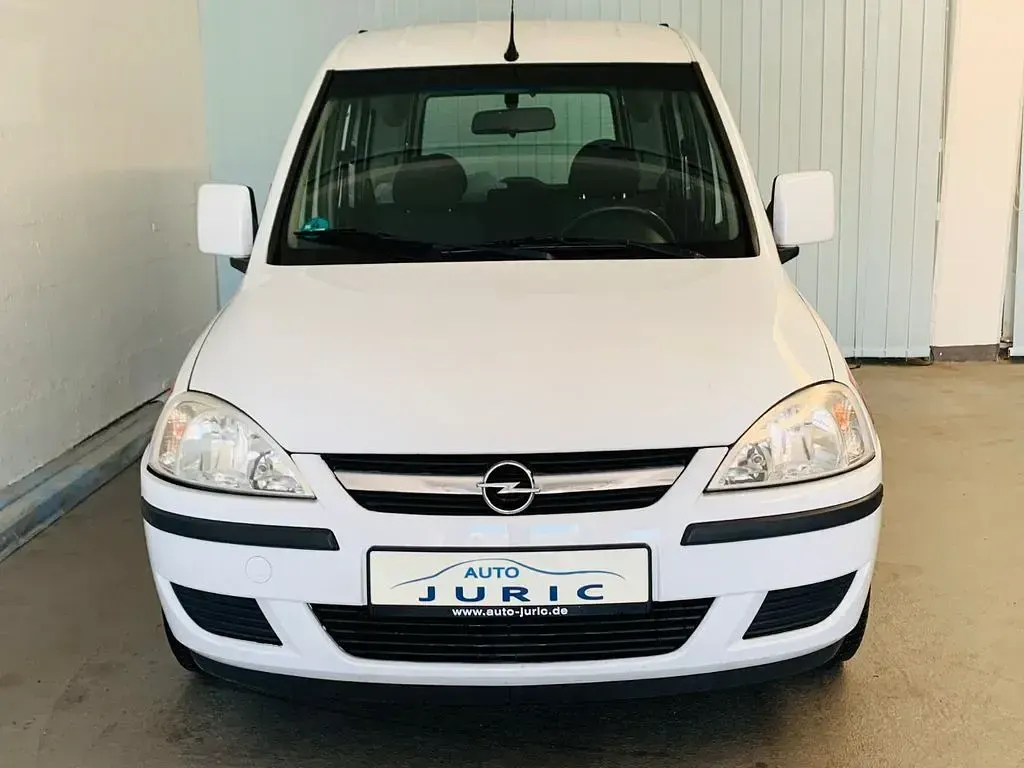 Gebraucht Opel Combo Edition 94 PS (69 kW) 2010 Weiß Van / Kleinbus