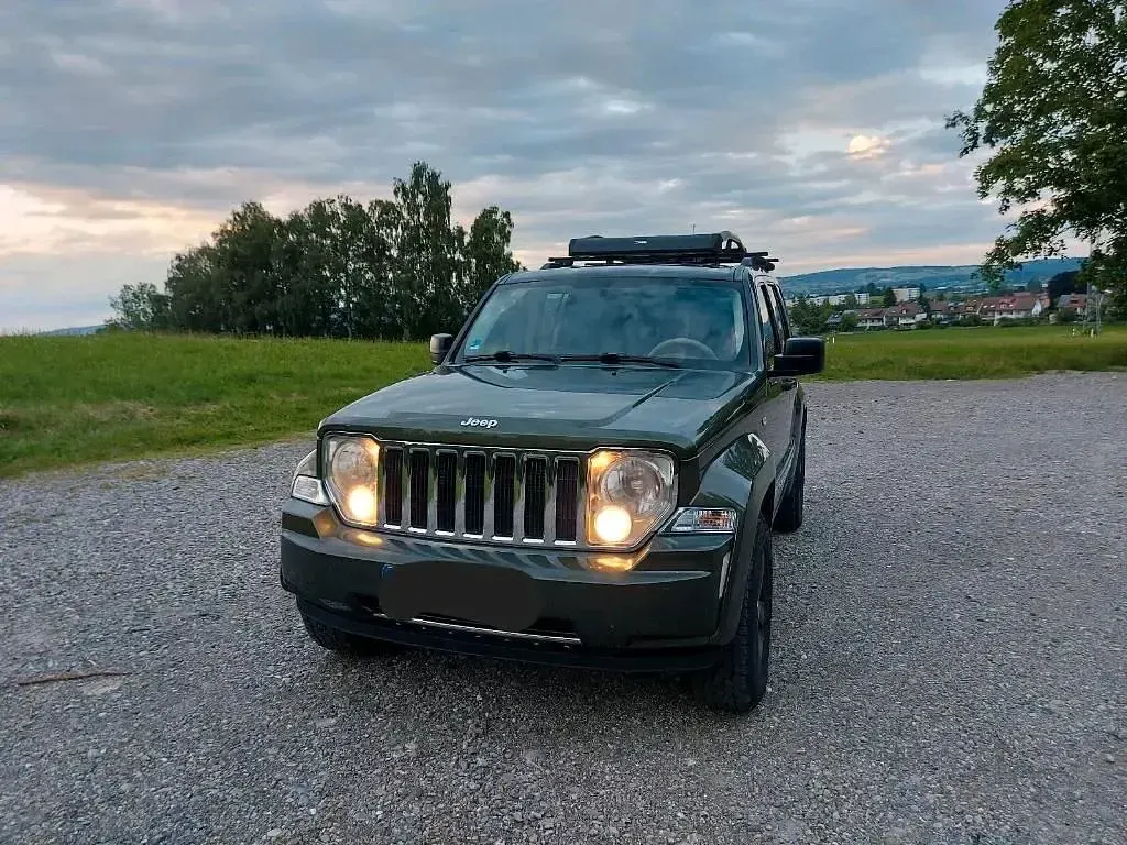 Gebraucht Jeep Cherokee 205 PS (150 kW) 2009 Grün SUV