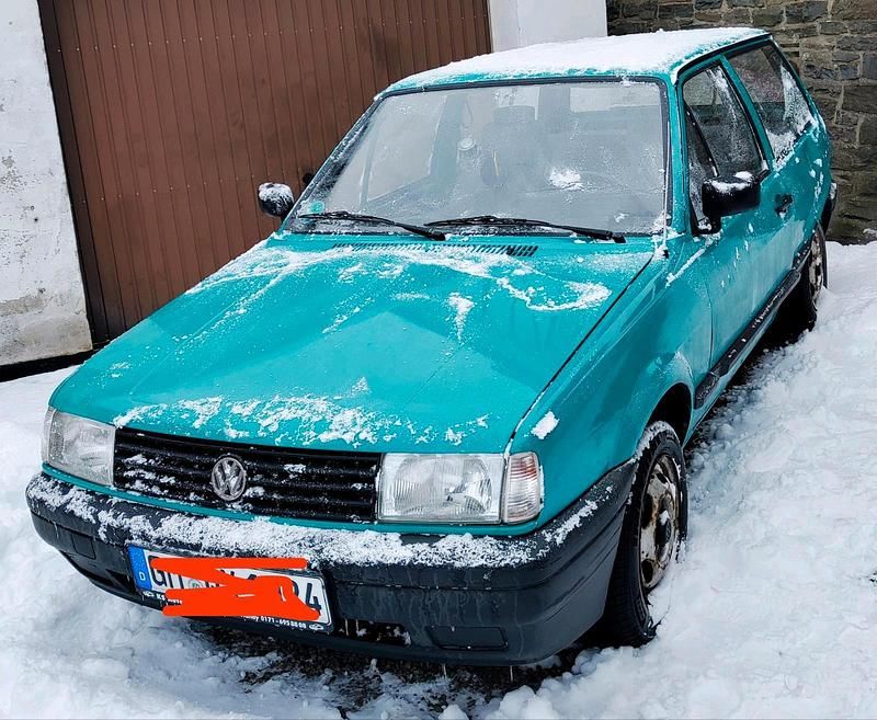 Grün Gebraucht 1991 VW Polo Kleinwagen | 1.150 € - Bild 1/4