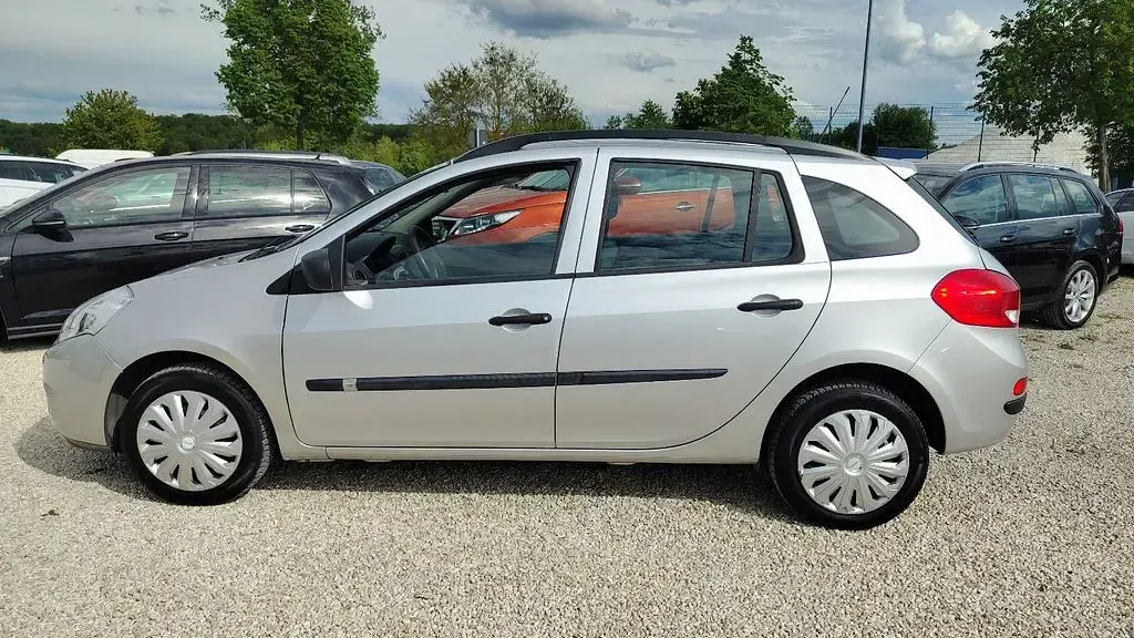 Gebraucht Renault Clio Expression 75 PS (55 kW) 2010 Grau Limousine