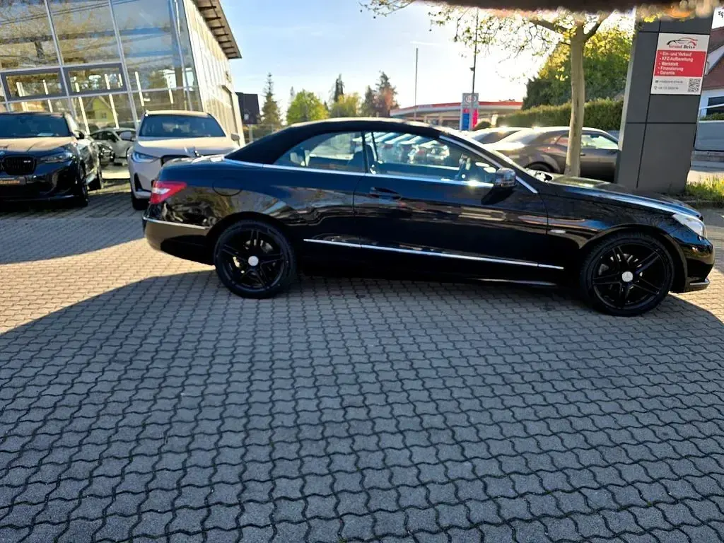 Usata Mercedes E250 204 CV (150 kW) 2012 Nero Cabrio