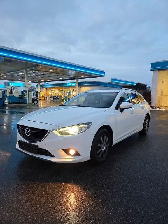 Weiß Gebraucht 2014 Mazda 6 Sports-Line Kombi | 5.900 € (Guter Preis) - Bild 1/4