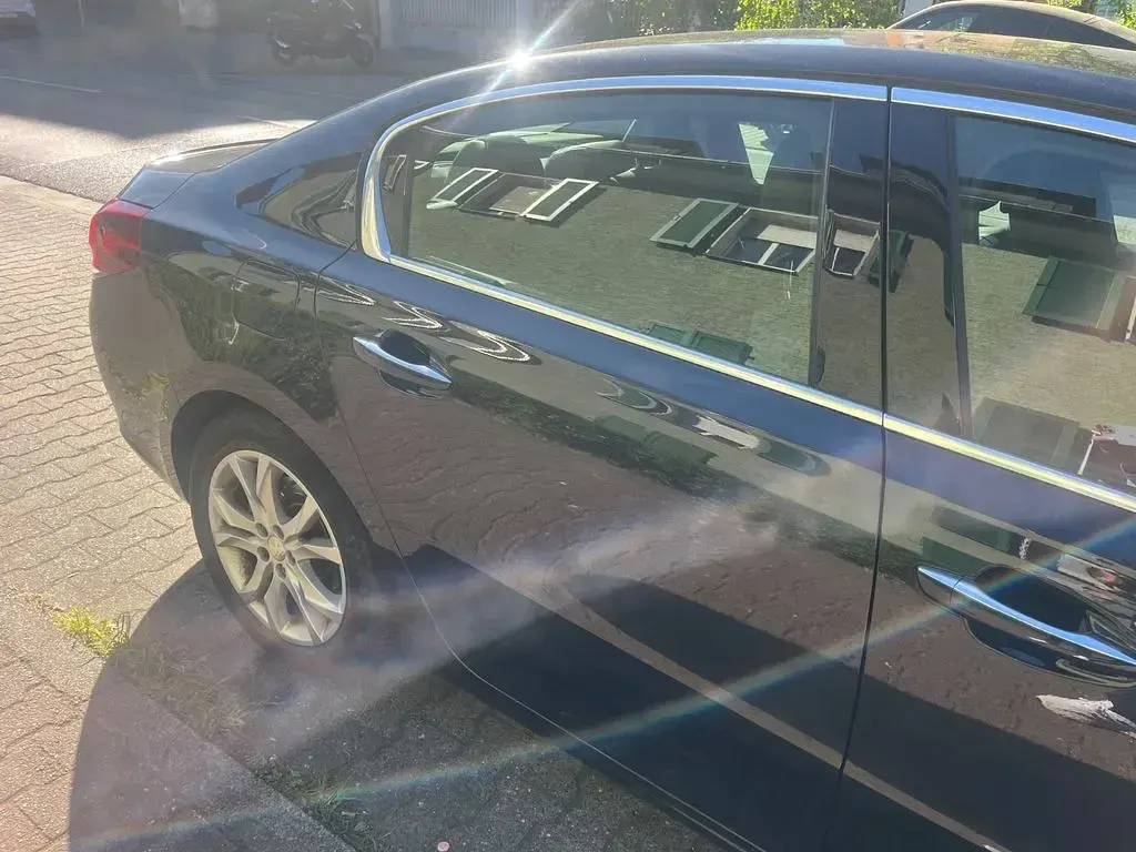 Gebraucht Peugeot 508 Active 150 PS (110 kW) 2015 Grau Limousine