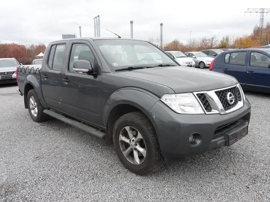 Gebraucht Nissan Navara 144 PS (105 kW) 2015 Grau Pickup