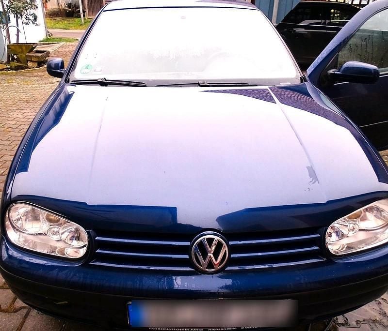 Blau Gebraucht 2004 VW Golf IV Kleinwagen | 1.199 € (Guter Preis) - Bild 1/4