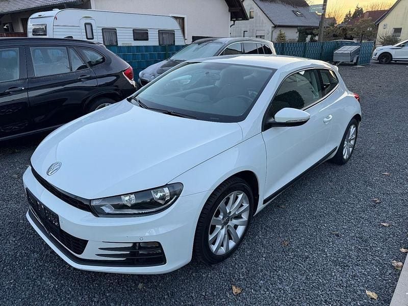 Pure white Gebraucht 2015 VW Scirocco Basis Coupé | 9.800 € (Guter Preis) - Bild 1/4