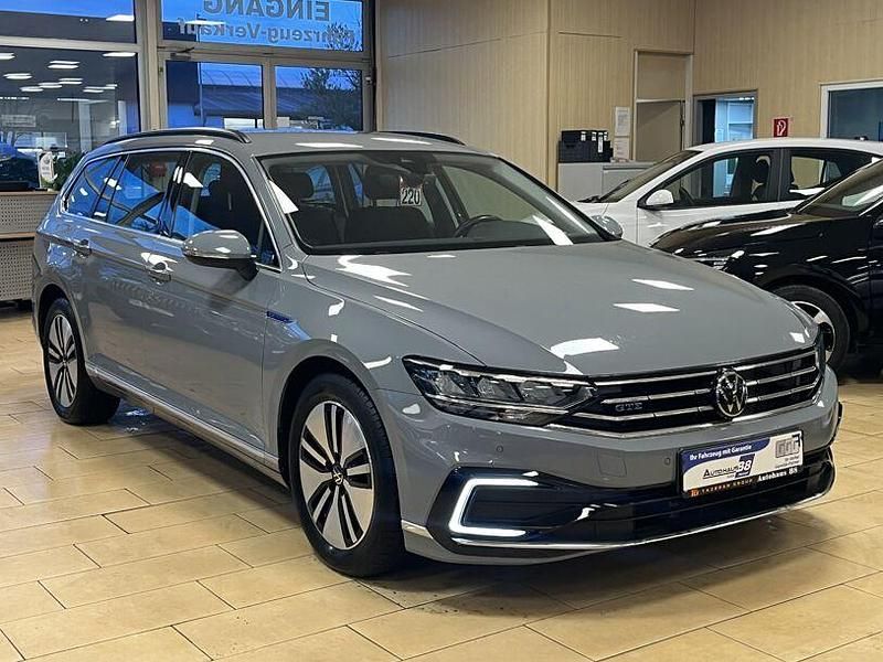 Gebraucht VW Passat GTE 218 PS (160 kW) 2022 Grau Kombi