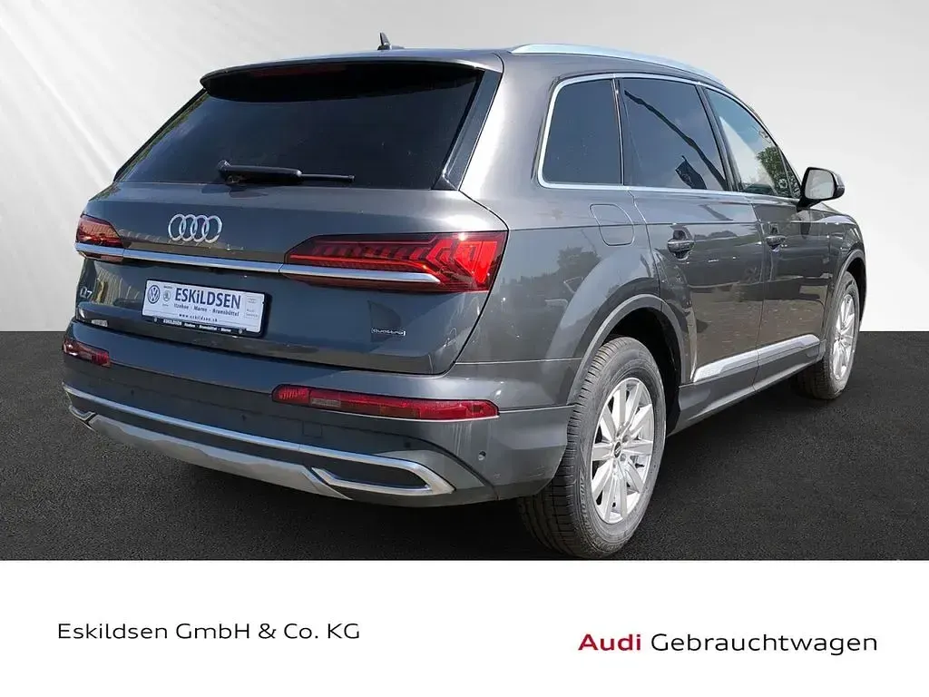 Gebraucht Audi Q7 Ambiente 231 PS (169 kW) 2022 Grau SUV