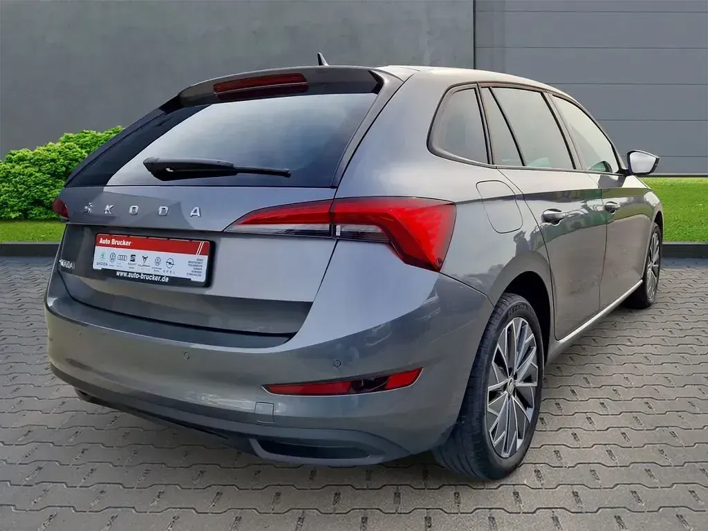 Gebraucht Skoda Scala Tour 110 PS (80 kW) 2022 Grau Kleinwagen