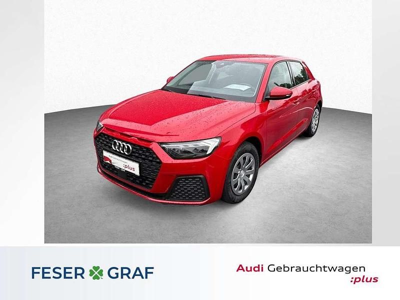 Progressivrot metallic Gebraucht 2024 Audi A1 Sportback Basis Kleinwagen | 19.390 € (Superpreis) - Bild 1/4