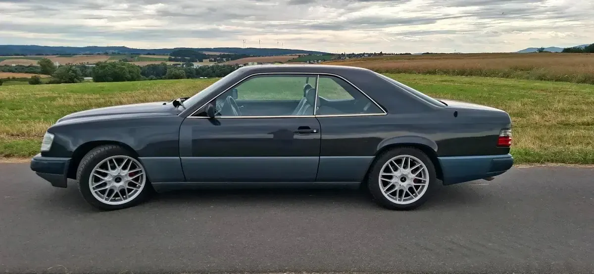 Gebraucht Mercedes 300 169 PS (124 kW) 1988 Schwarz Coupé