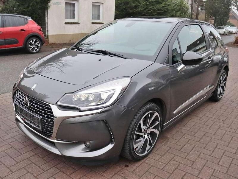 Gebraucht DS Automobiles DS3 So Chic 110 PS (80 kW) 2018 Platinumgrau Limousine