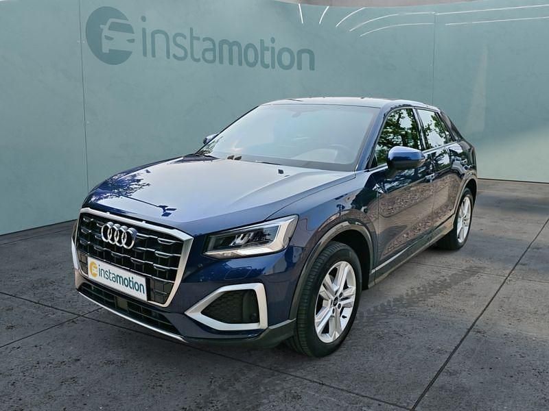 Blau Gebraucht 2022 Audi Q2 SUV | 26.749 € (Teuer) - Bild 1/4