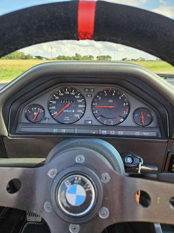 Gebraucht BMW 320 Cabriolet 193 PS (141 kW) 1990 Schwarz Cabrio