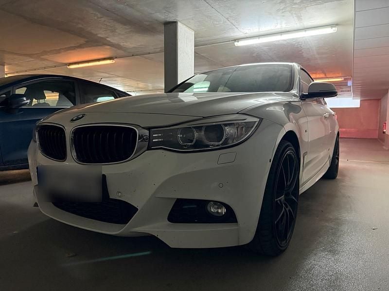 Weiß Gebraucht 2015 BMW 335 Limousine | 14.490 € (Superpreis) - Bild 1/4