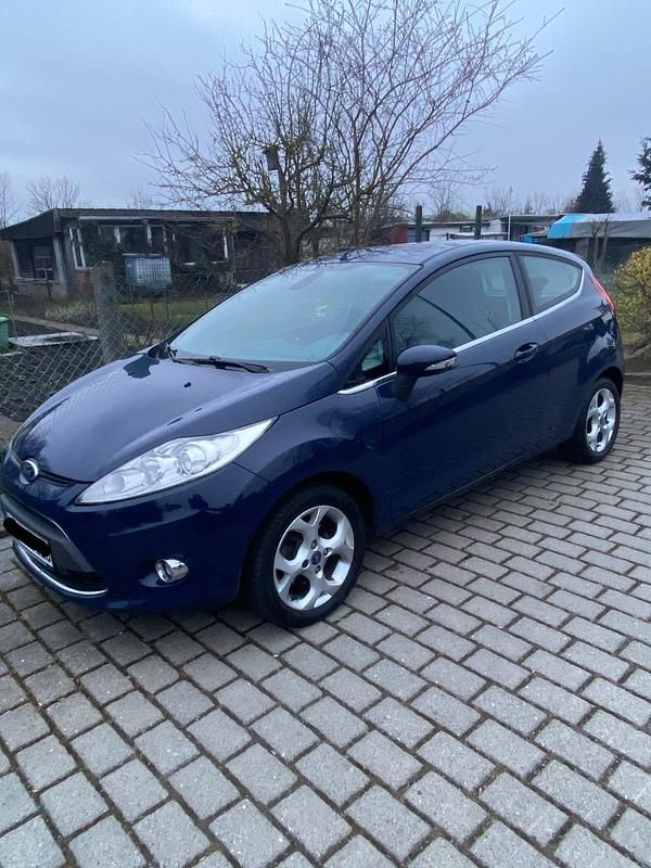 Gebraucht Ford Fiesta 82 PS (60 kW) 2009 Blau Kleinwagen