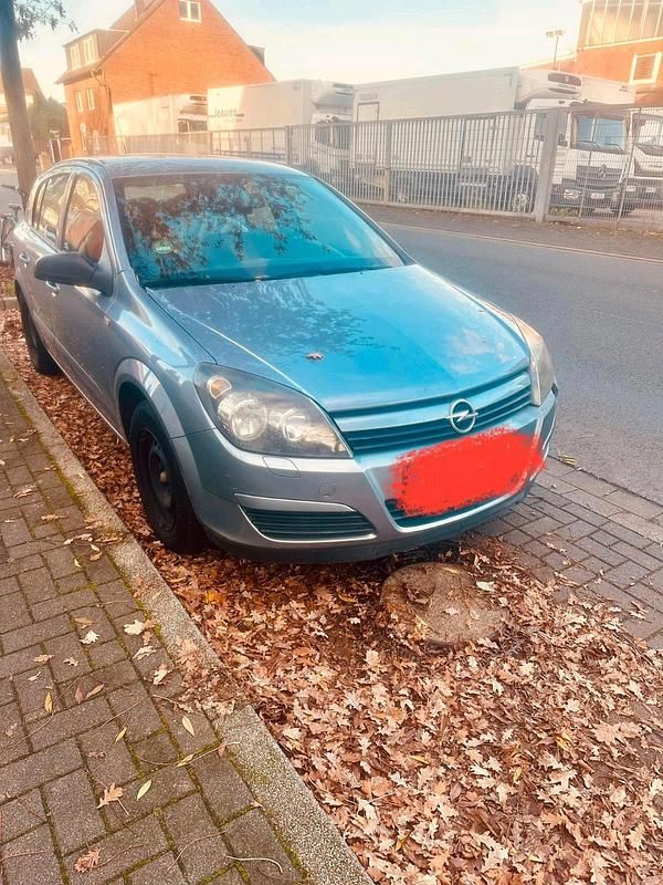 Grau Gebraucht 2005 Opel Astra Kleinwagen | 1.500 € (Guter Preis) - Bild 1/4
