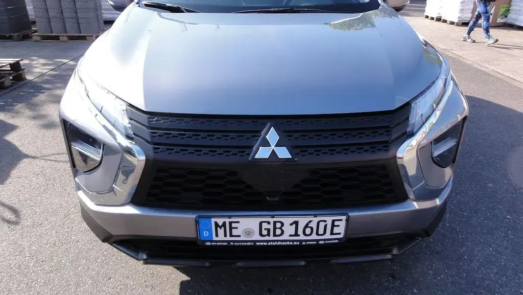 Usado Mitsubishi Eclipse Cross Basis 188 CV (138 kW) 2021 Gris SUV
